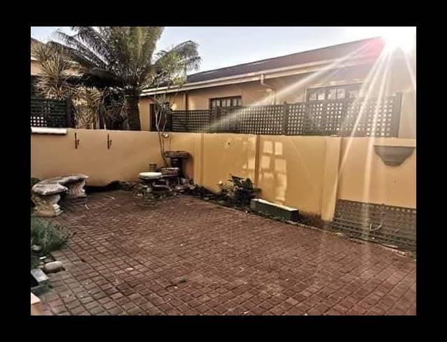 3 BEDROOM TOWNHOUSE FOR SALE IN WINDERMERE